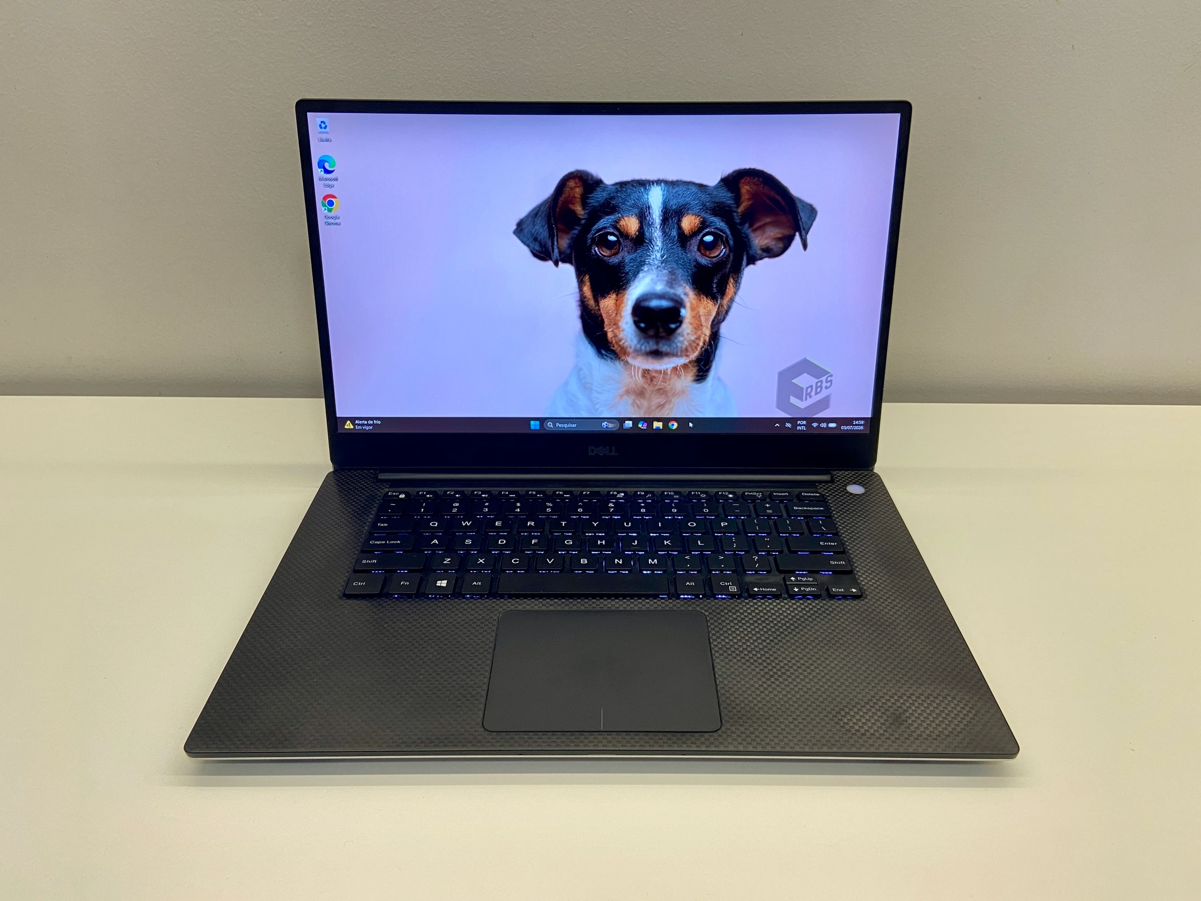DELL PRECISION 5540 I7 9850H Nvidia T1000 4GB 32GB RAM 1TB SSD 15,6 POL FHD