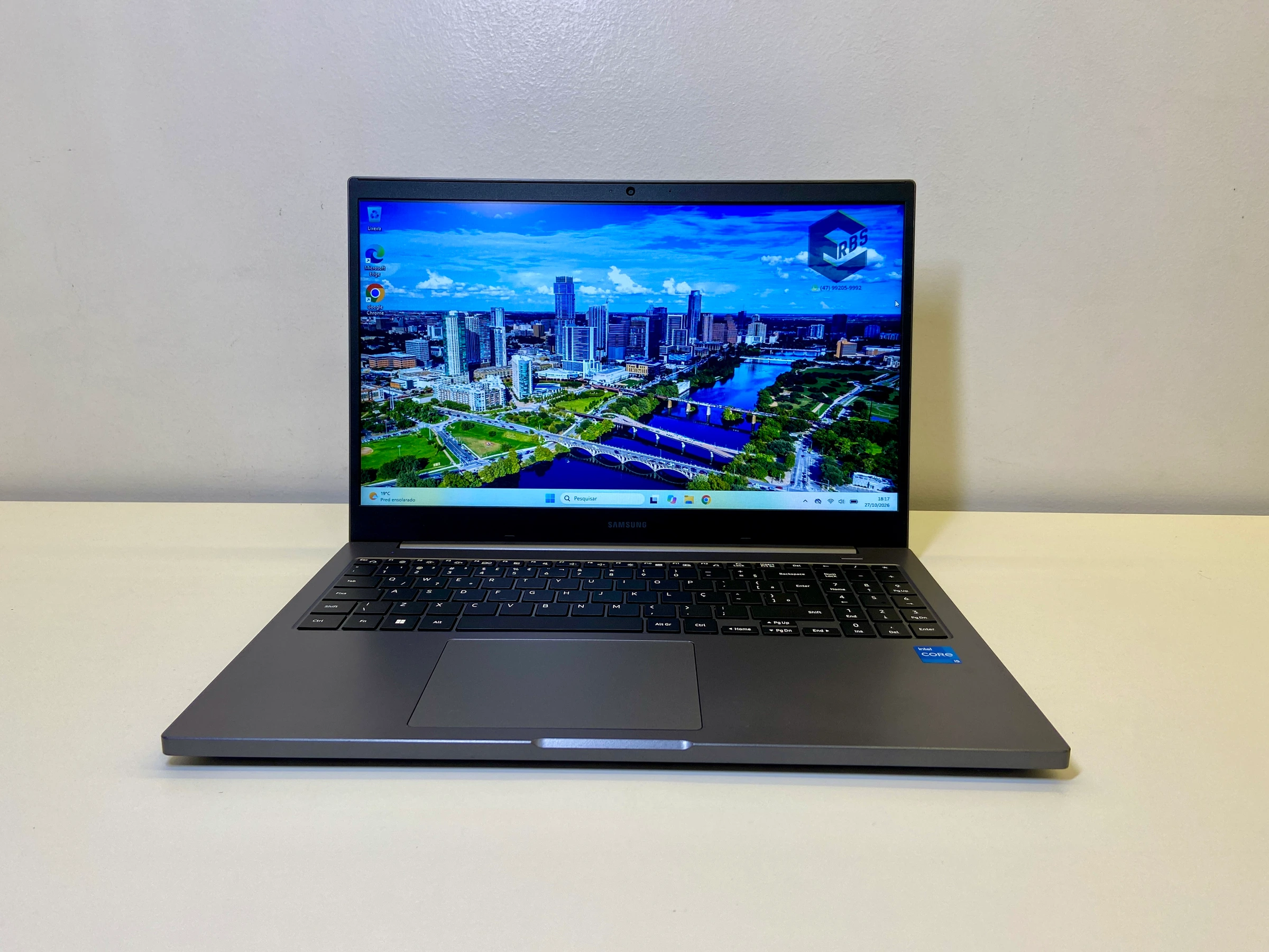 SAMSUNG 550XDA CORE I5 1145G7 8GB RAM 256GB SSD+1TB HDD 15,6 POL HD